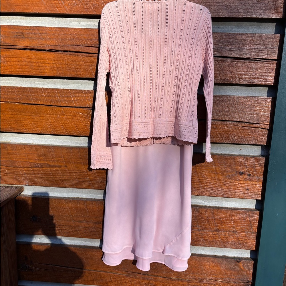 Women’s skirt/cardigan/cami set. Floral detail with beading. Color rose pink. - Picture 3 of 8
